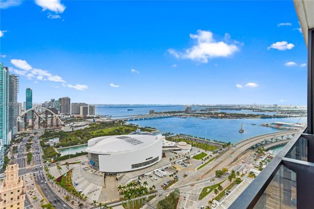 398 NE 5th St 3102, Miami, FL 33132