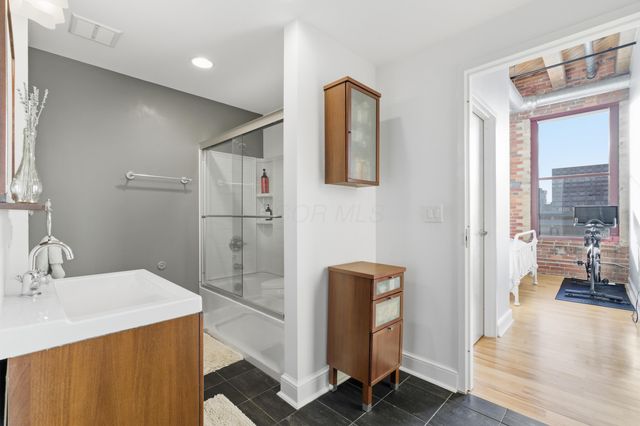 150 E Main Street, 409, Columbus, OH 43215