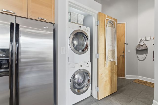 150 E Main Street, 409, Columbus, OH 43215