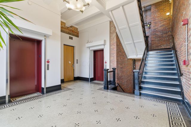 150 E Main Street, 409, Columbus, OH 43215