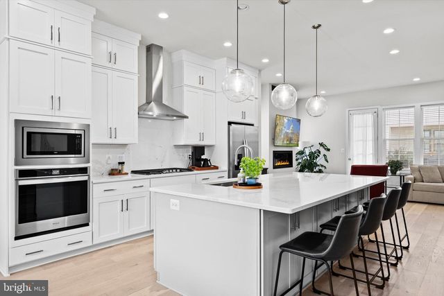 43424 GRANDMOORE ST, Ashburn, VA 20148