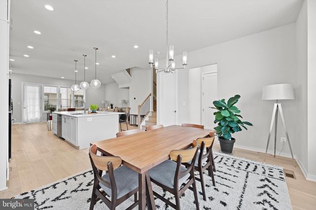 43424 GRANDMOORE ST, Ashburn, VA 20148