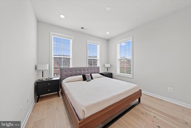 43424 GRANDMOORE ST, Ashburn, VA 20148