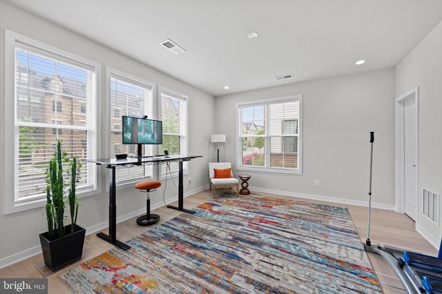 43424 GRANDMOORE ST, Ashburn, VA 20148