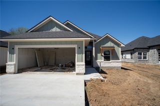 2581 Dove Crossing, Navasota, TX 77868