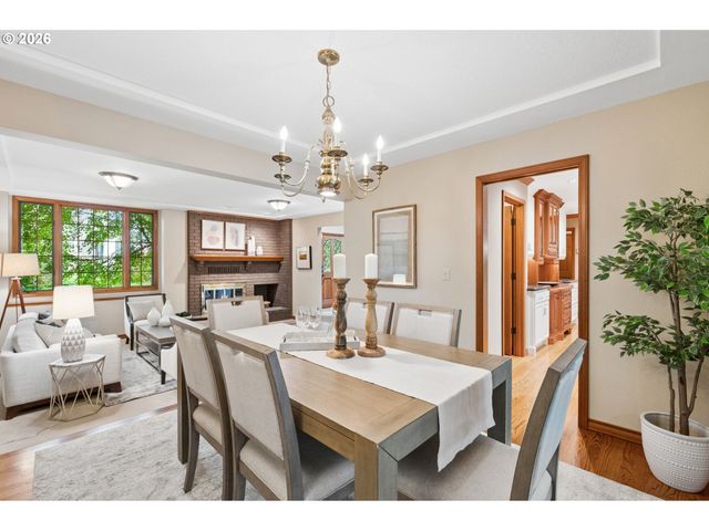 4830 Sw DOSCH PARK Ln, Portland, OR 97239
