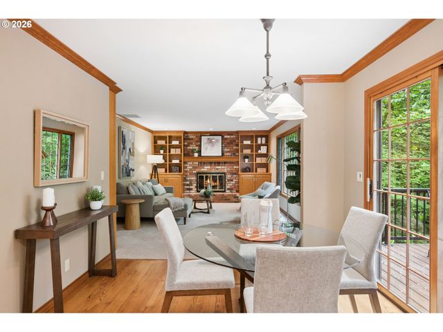 4830 Sw DOSCH PARK Ln, Portland, OR 97239