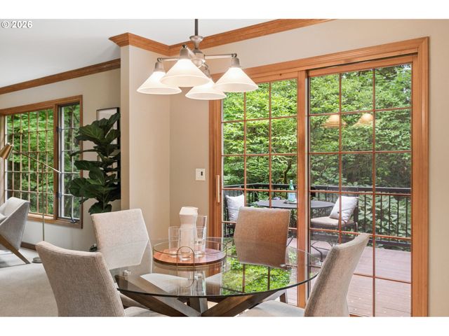 4830 Sw DOSCH PARK Ln, Portland, OR 97239