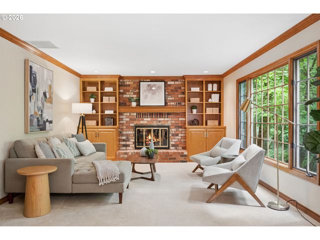 4830 Sw DOSCH PARK Ln, Portland, OR 97239