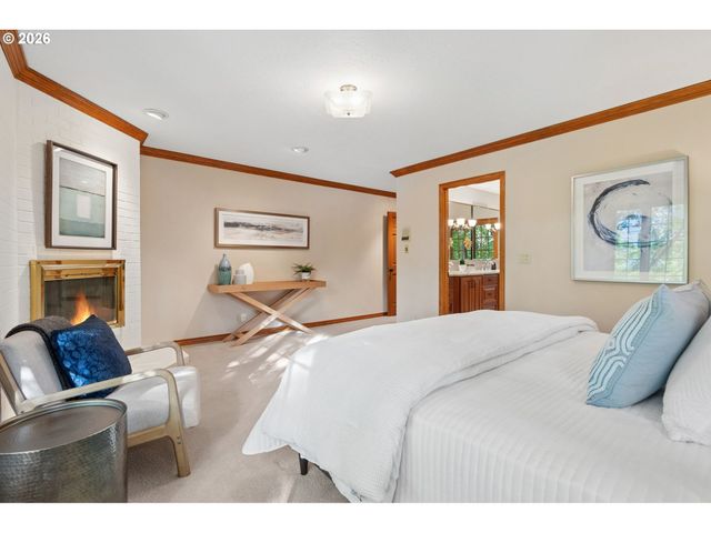 4830 Sw DOSCH PARK Ln, Portland, OR 97239
