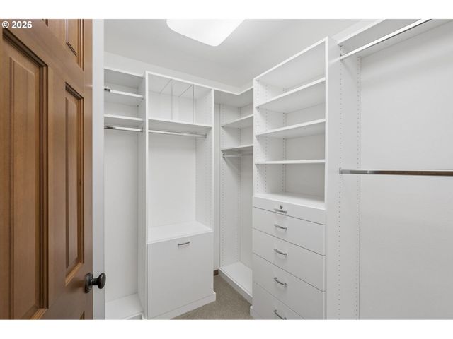 4830 Sw DOSCH PARK Ln, Portland, OR 97239