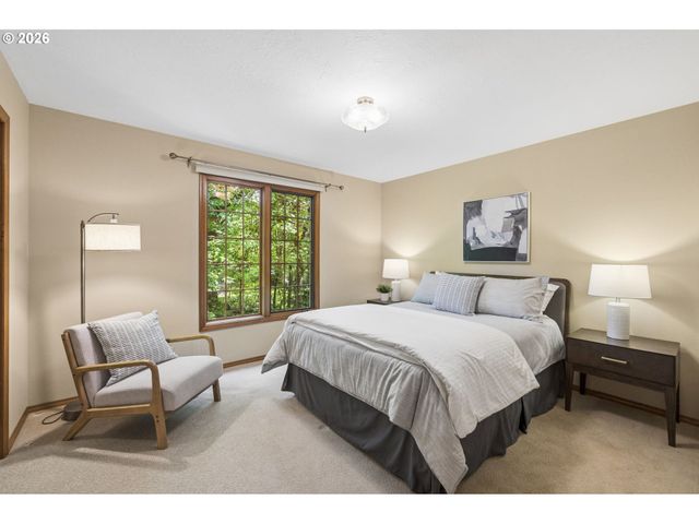 4830 Sw DOSCH PARK Ln, Portland, OR 97239