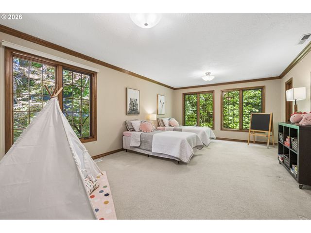 4830 Sw DOSCH PARK Ln, Portland, OR 97239
