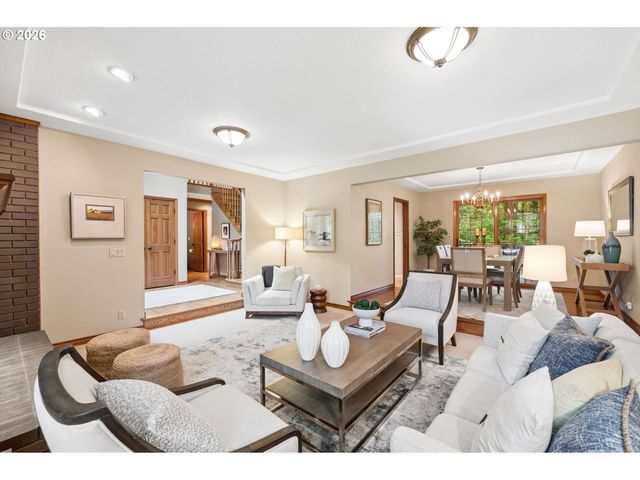 4830 Sw DOSCH PARK Ln, Portland, OR 97239
