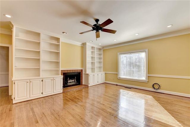 2859 Village Court, Gainesville, GA 30506