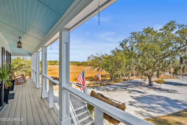 70 Lost Island Road, Beaufort, SC 29907