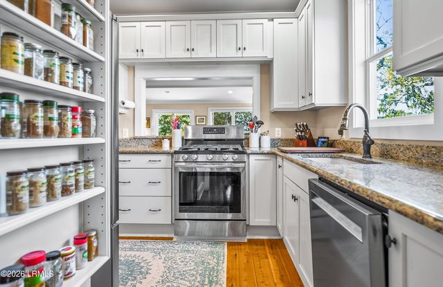 70 Lost Island Road, Beaufort, SC 29907