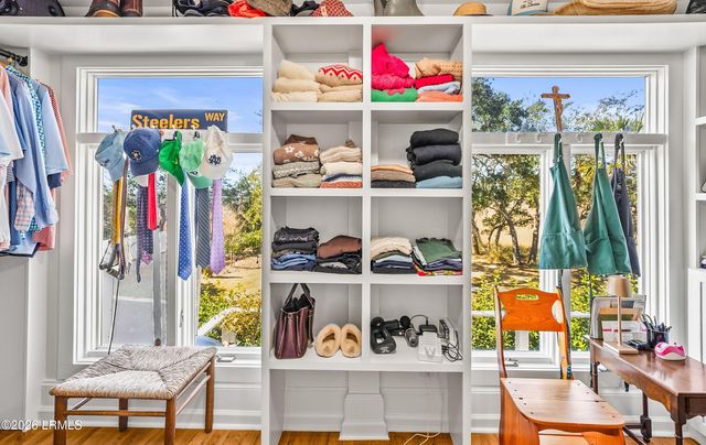 70 Lost Island Road, Beaufort, SC 29907