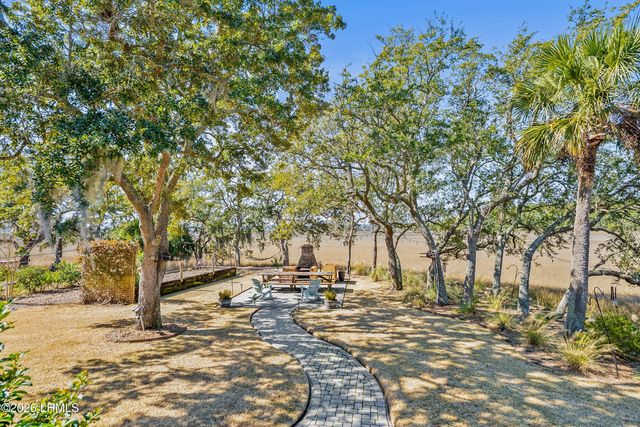 70 Lost Island Road, Beaufort, SC 29907