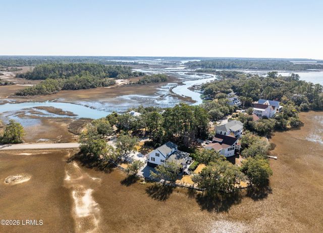 70 Lost Island Road, Beaufort, SC 29907