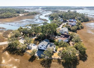 70 Lost Island Road, Beaufort, SC 29907