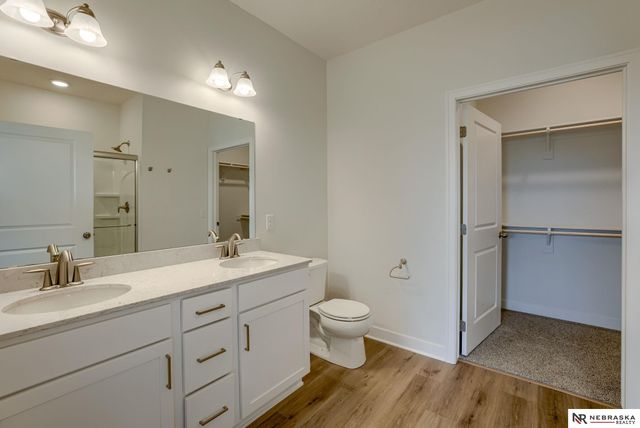 11418 N 160 Court, Bennington, NE 68007