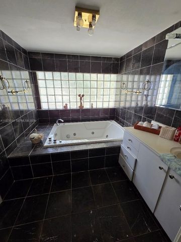 1341 E 8th Ave, Hialeah, FL 33010