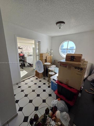 1341 E 8th Ave, Hialeah, FL 33010