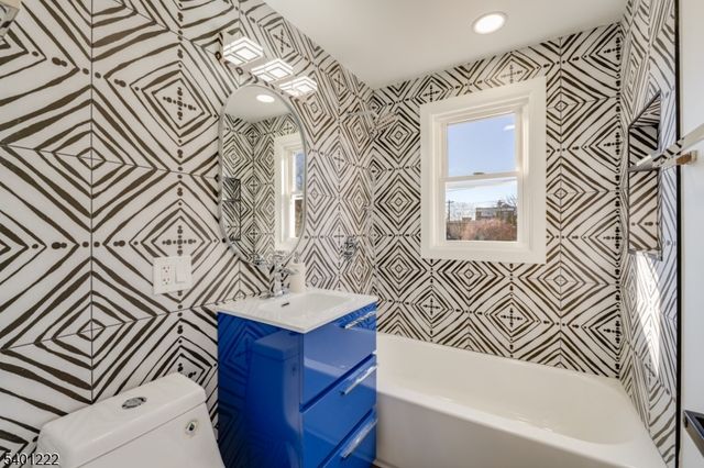 21 Lombardy Pl, Maplewood Twp., NJ 07040