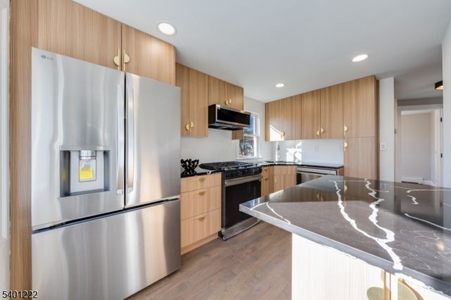 21 Lombardy Pl, Maplewood Twp., NJ 07040