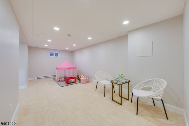 21 Lombardy Pl, Maplewood Twp., NJ 07040