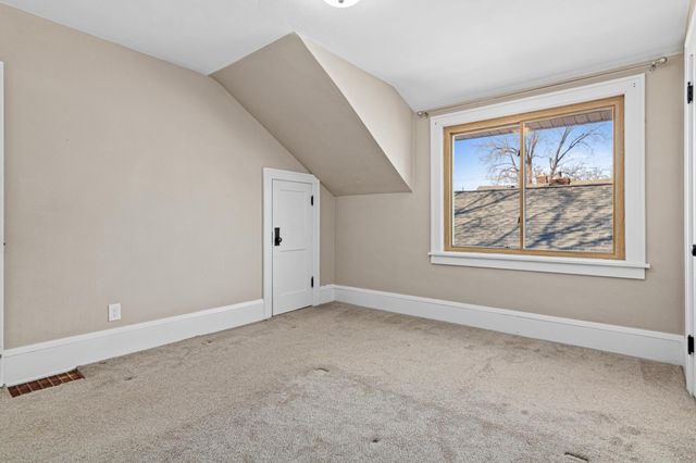 1210 Van Buren Avenue, Saint Paul, MN 55104