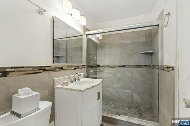2100 Linwood Avenue 6C, Fort Lee, NJ 07024