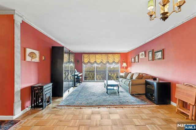 2100 Linwood Avenue 6C, Fort Lee, NJ 07024
