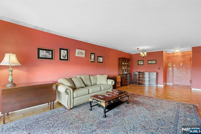 2100 Linwood Avenue 6C, Fort Lee, NJ 07024
