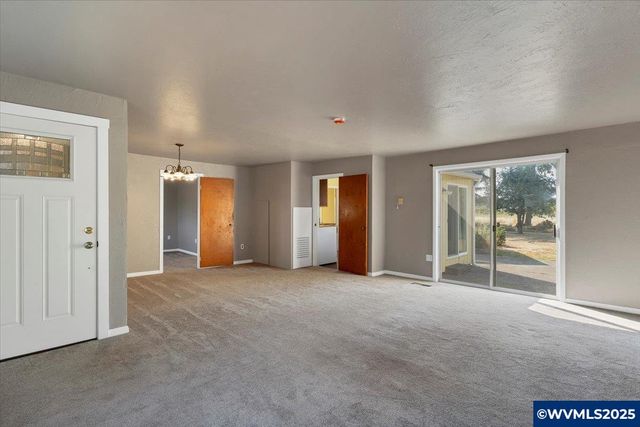 5944 B St SE, Turner, OR 97392