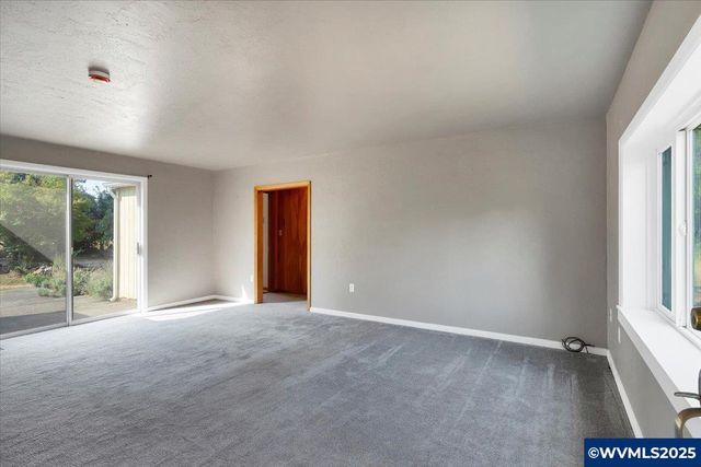 5944 B St SE, Turner, OR 97392