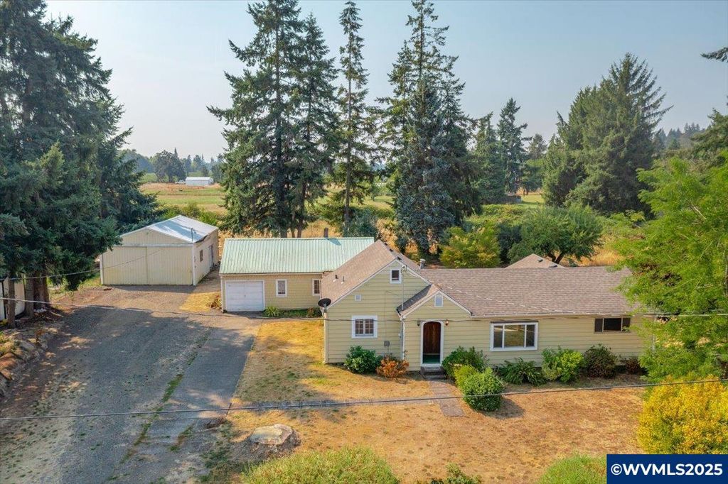 5944 B St SE, Turner, OR 97392