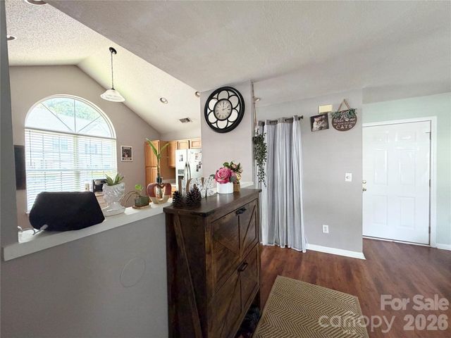 10206 University Park Lane, Charlotte, NC 28213