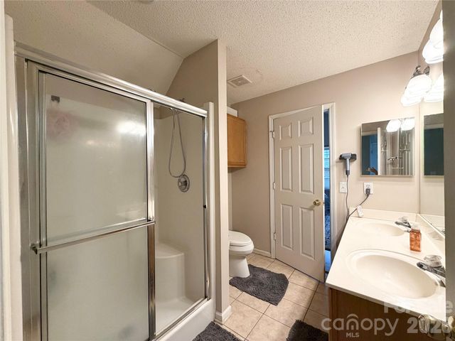 10206 University Park Lane, Charlotte, NC 28213