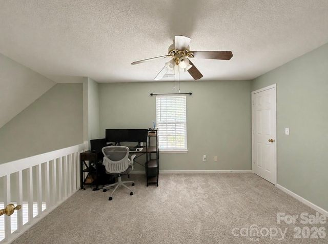 10206 University Park Lane, Charlotte, NC 28213