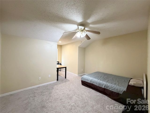 10206 University Park Lane, Charlotte, NC 28213