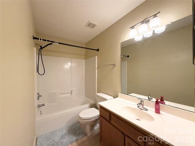 10206 University Park Lane, Charlotte, NC 28213