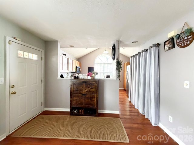10206 University Park Lane, Charlotte, NC 28213