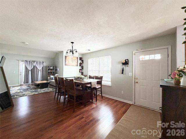10206 University Park Lane, Charlotte, NC 28213