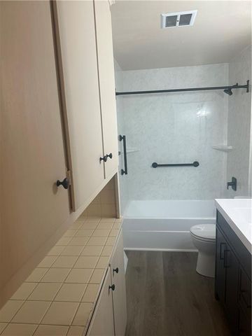 12508 E 46th Terrace S, Independence, MO 64055