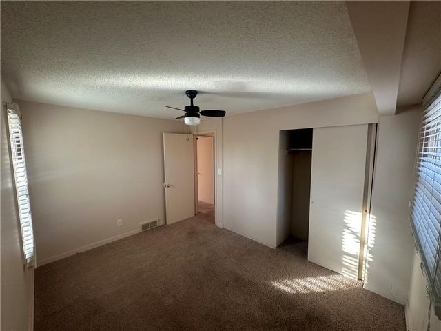 12508 E 46th Terrace S, Independence, MO 64055