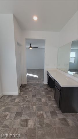 1121 Cliff Castle Avenue, North Las Vegas, NV 89081