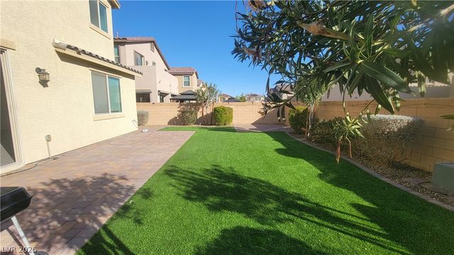 1121 Cliff Castle Avenue, North Las Vegas, NV 89081