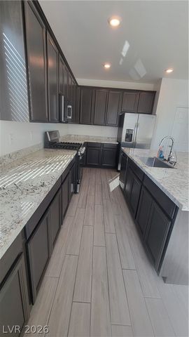 1121 Cliff Castle Avenue, North Las Vegas, NV 89081